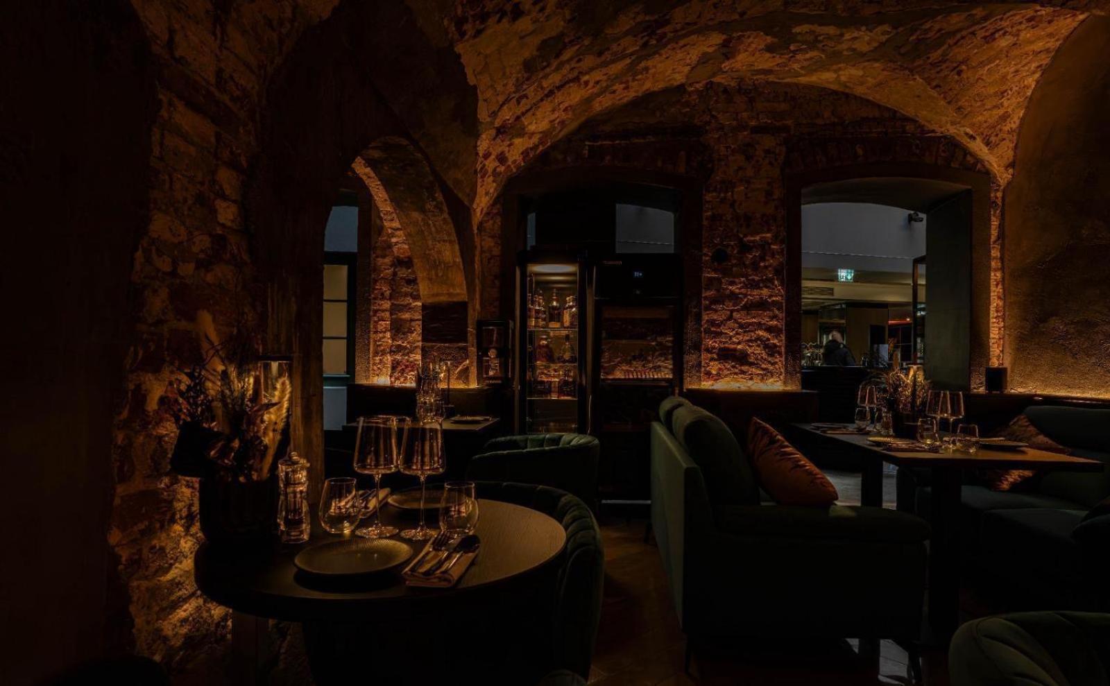 Pullman Riga Old Town Exterior foto Restaurant AOC