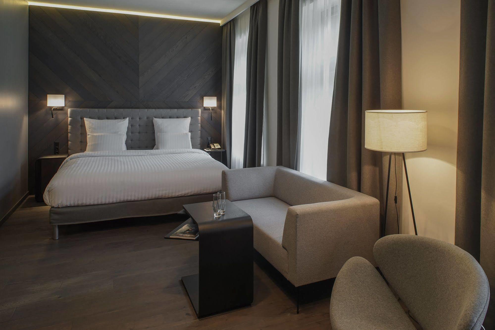 Pullman Riga Old Town Exterior foto A room at the hotel